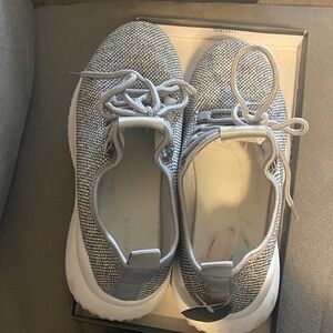 Danskin women’s sneakers